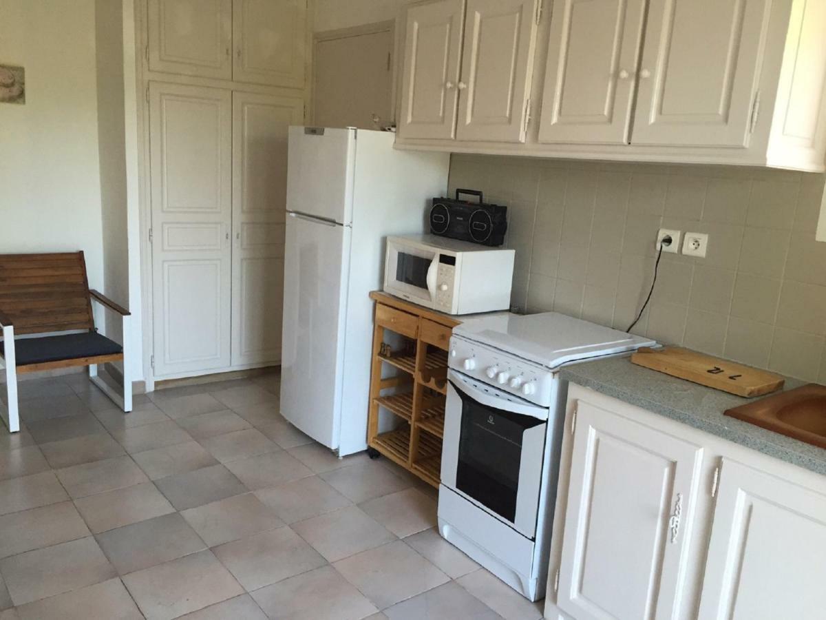 Appartements La Fossette Plage Le Lavandou Bagian luar foto