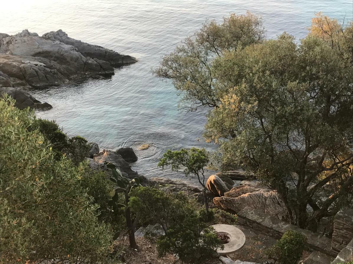 Appartements La Fossette Plage Le Lavandou Bagian luar foto