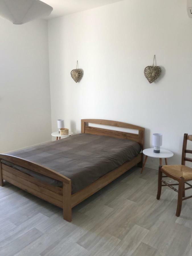 Appartements La Fossette Plage Le Lavandou Bagian luar foto