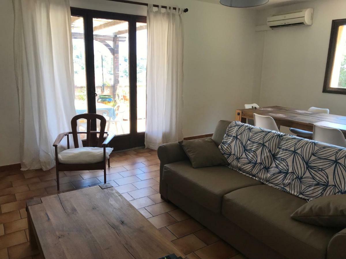 Appartements La Fossette Plage Le Lavandou Bagian luar foto